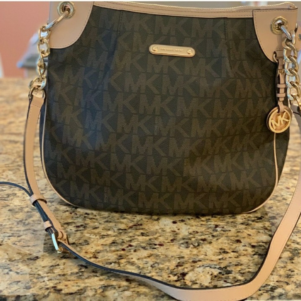 Michael Kors crossbody